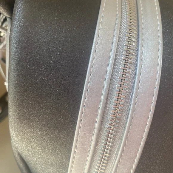 LOUNGEFLY STAR WARS Mandlorian & Grogu Baby Yoda Glow in the Dark Mini Backpack - Picture 11 of 13